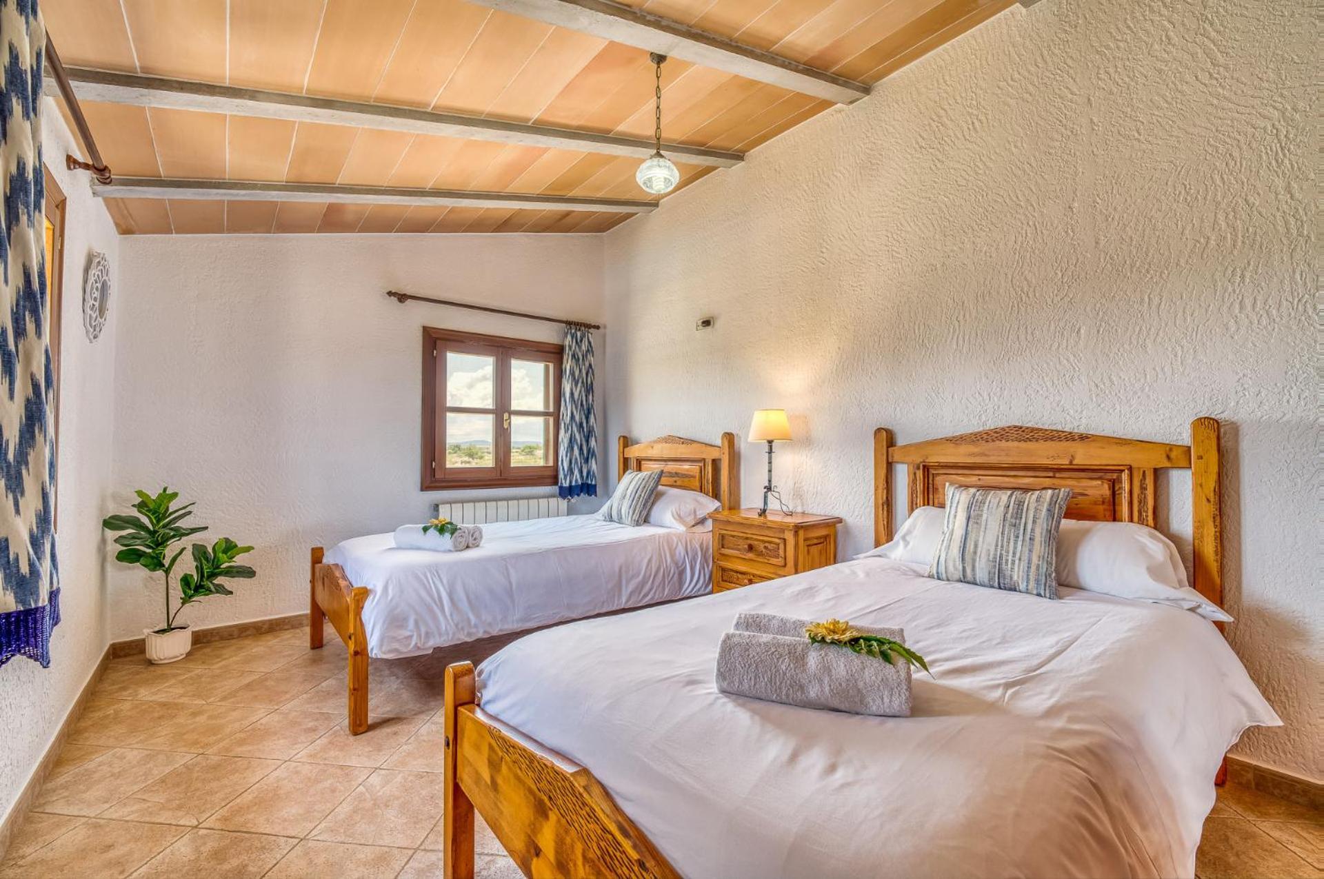 Ideal Mallorca - Gomila *